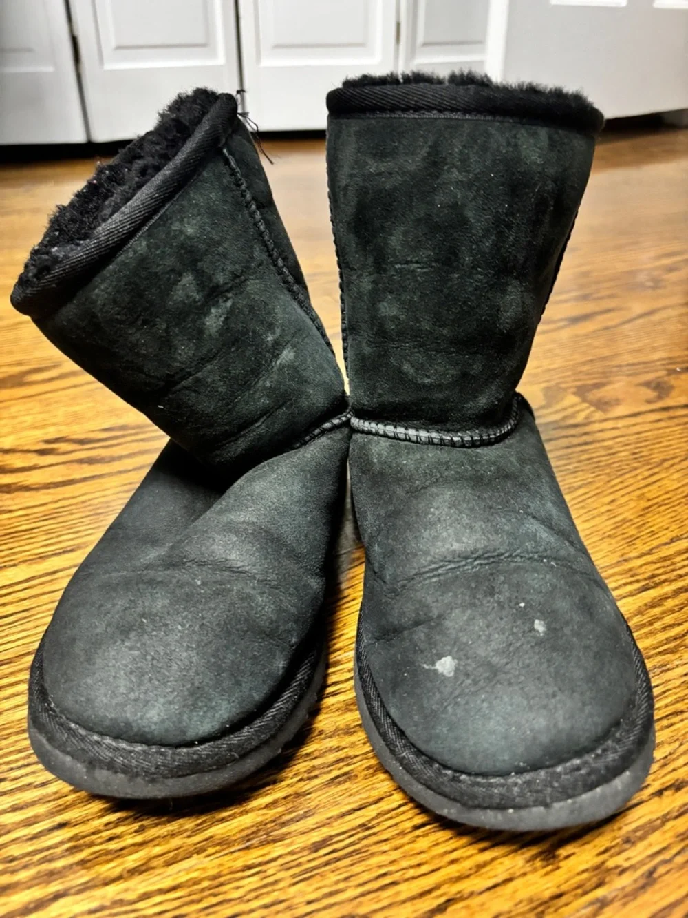 UGG Classic Short Boots Black Suede Kids Size 3 | Shearling Lined | Cozy Staple